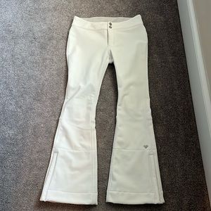 Obermeyer white womens Bond pant size 2 short